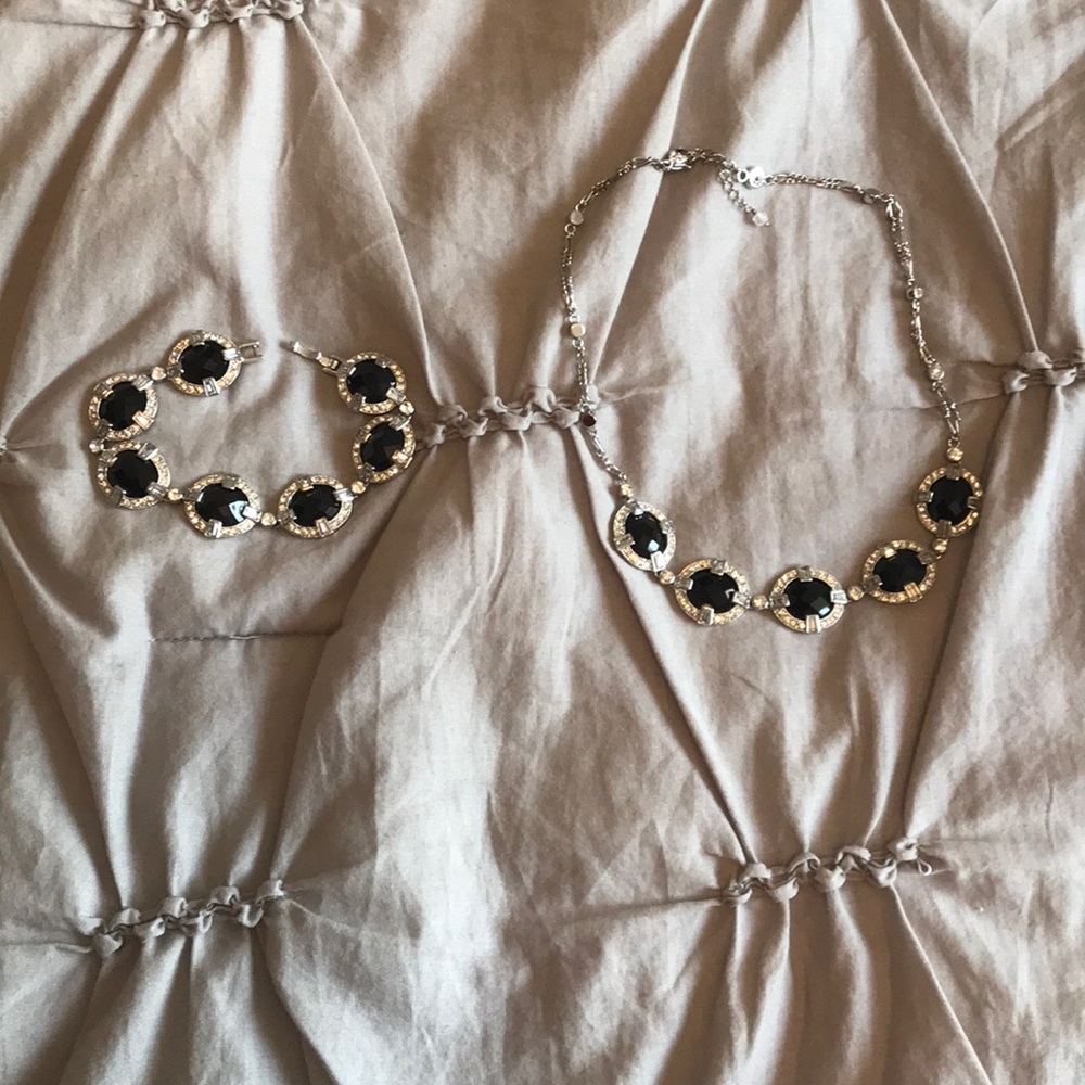 Necklace and bracelet package